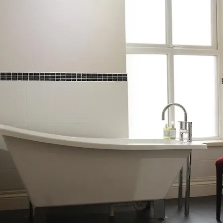 Pensionat Road House 4*